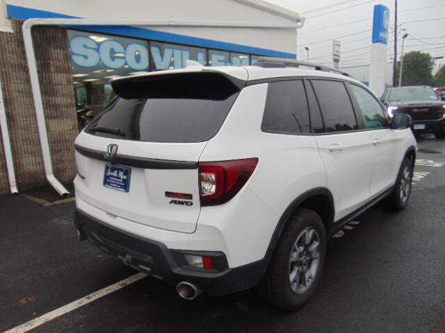  2023 Honda Passport Image: 4