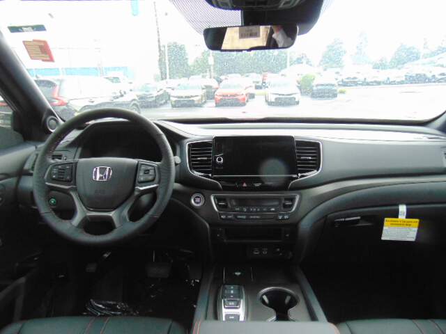  2026 Honda Ridgeline Image: 8