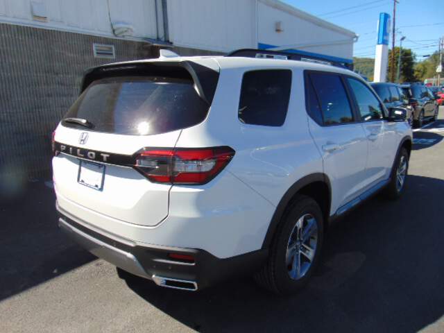  2026 Honda Pilot Image: 4