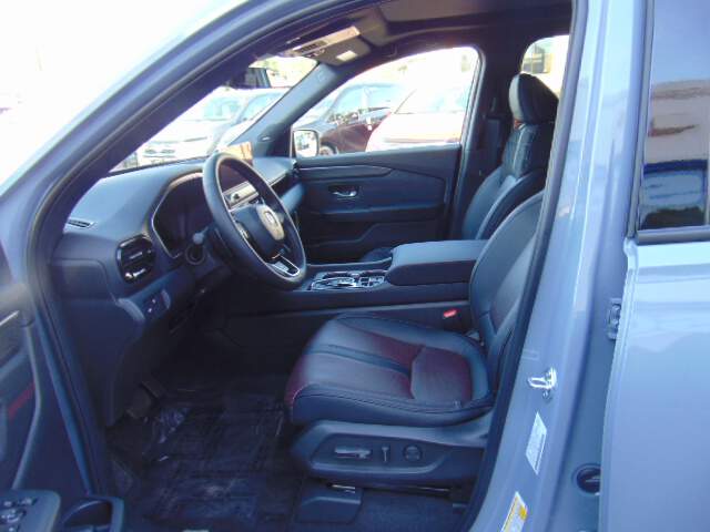  2026 Honda Pilot Image: 8