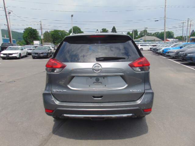  2018 Nissan Rogue Image: 5