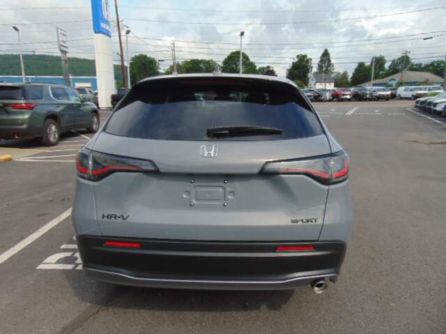  2027 Honda HR-V Image: 5