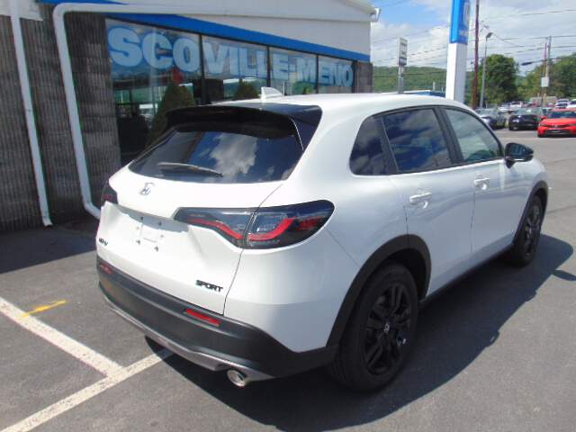  2027 Honda HR-V Image: 4