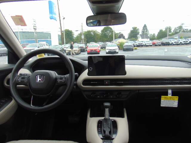  2027 Honda HR-V Image: 10