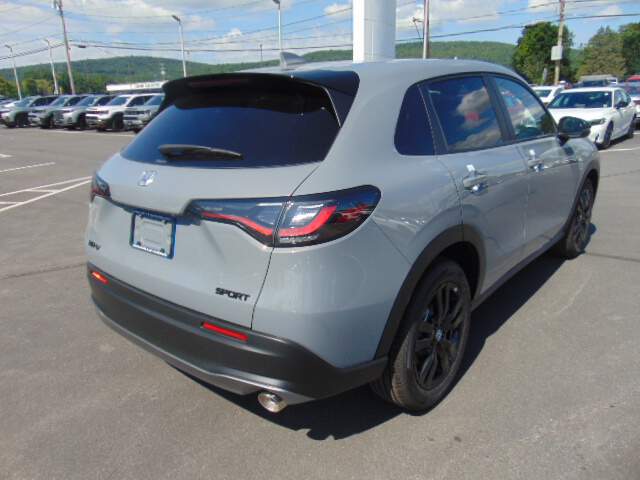  2027 Honda HR-V Image: 4