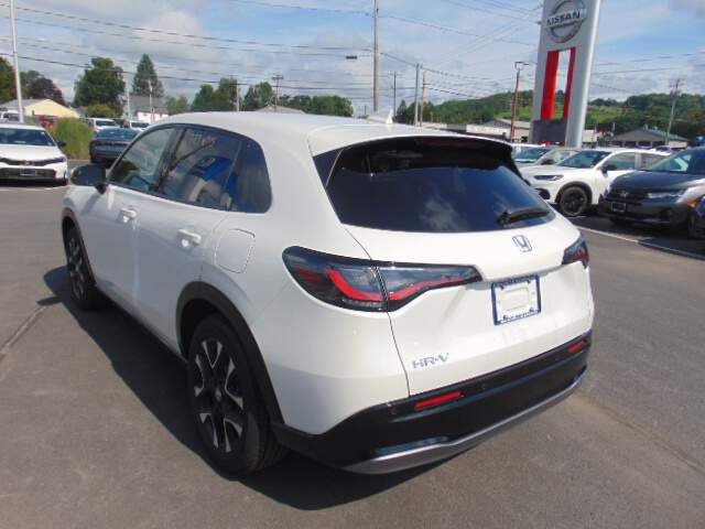  2027 Honda HR-V Image: 7