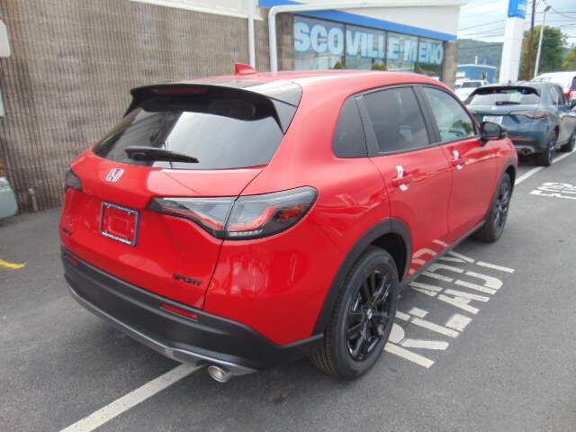  2027 Honda HR-V Image: 4
