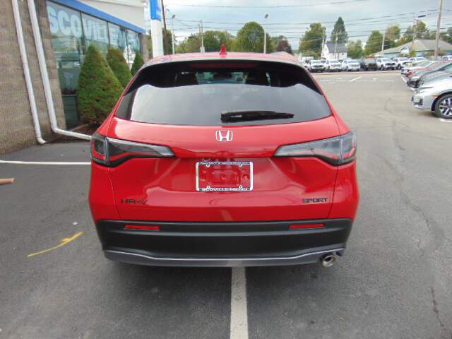 2027 Honda HR-V Image: 5