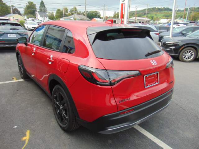  2027 Honda HR-V Image: 7