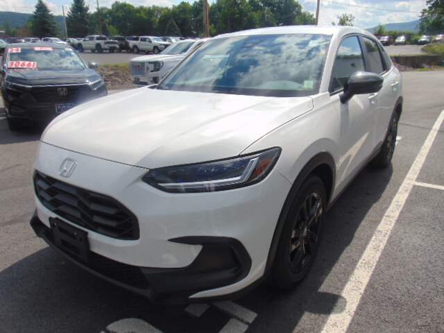  2027 Honda HR-V Image: 0