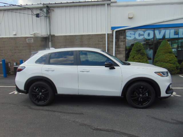  2027 Honda HR-V Image: 3