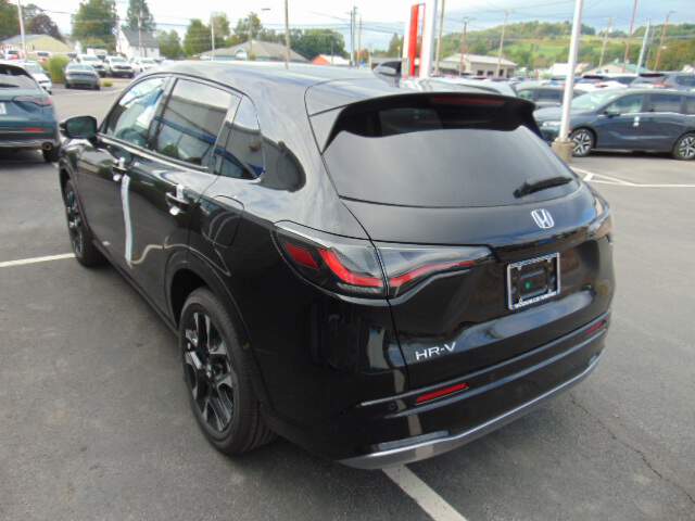  2027 Honda HR-V Image: 6