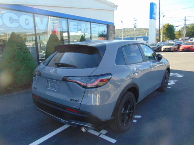 2027 Honda HR-V Image: 3