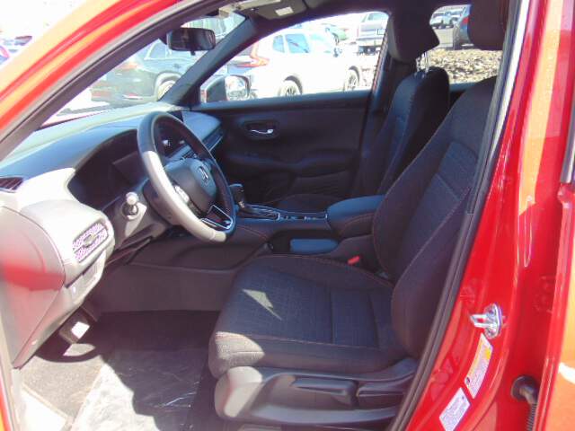 2027 Honda HR-V Image: 8