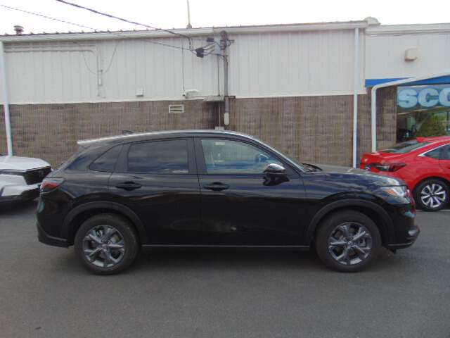  2027 Honda HR-V Image: 3