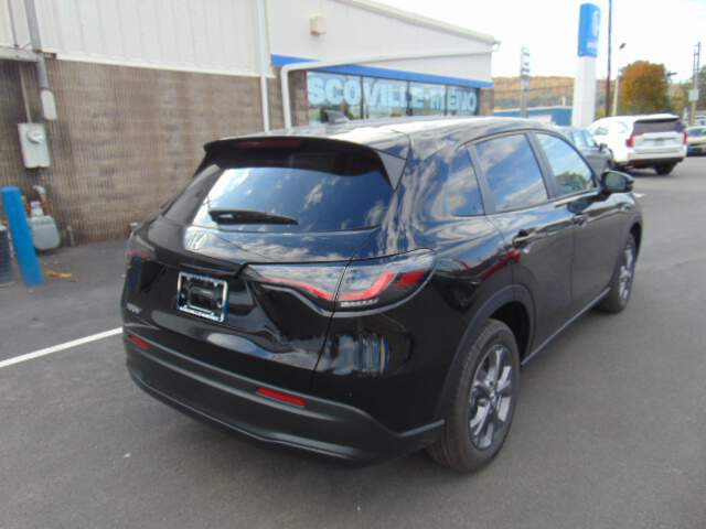  2027 Honda HR-V Image: 4