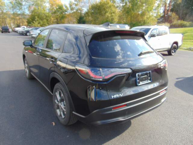  2027 Honda HR-V Image: 7