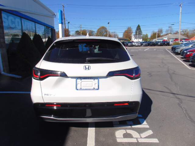  2027 Honda HR-V Image: 5