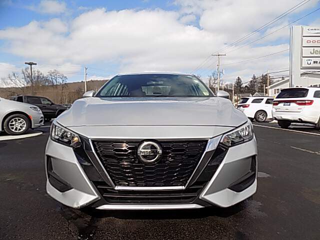 Used 2020 Nissan Sentra SV with VIN 3N1AB8CV3LY237695 for sale in Oneonta, NY