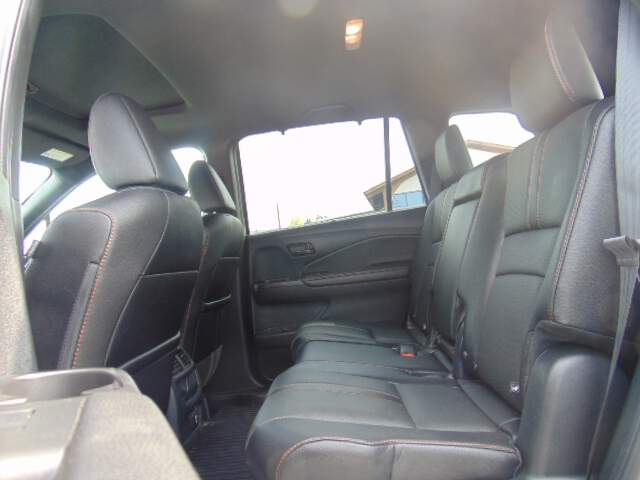  2022 Honda Passport Image: 9