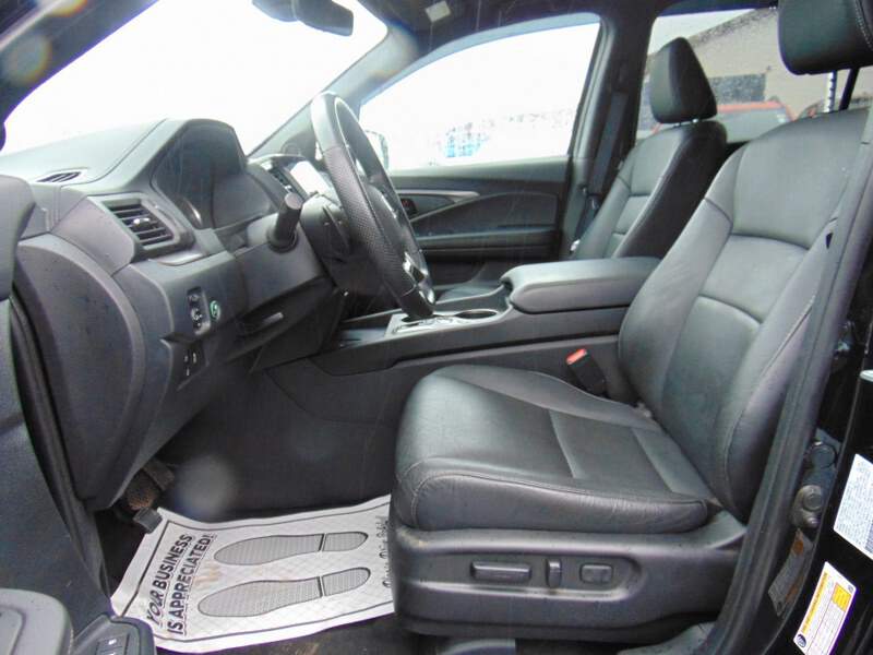  2025 Honda Passport Image: 8