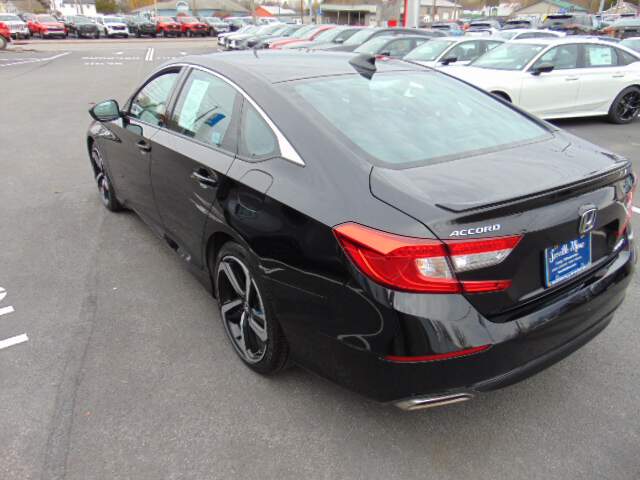  2022 Honda Accord Image: 2