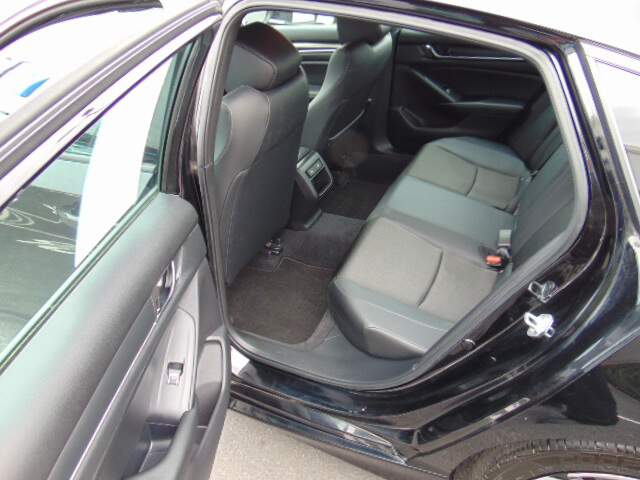  2022 Honda Accord Image: 5