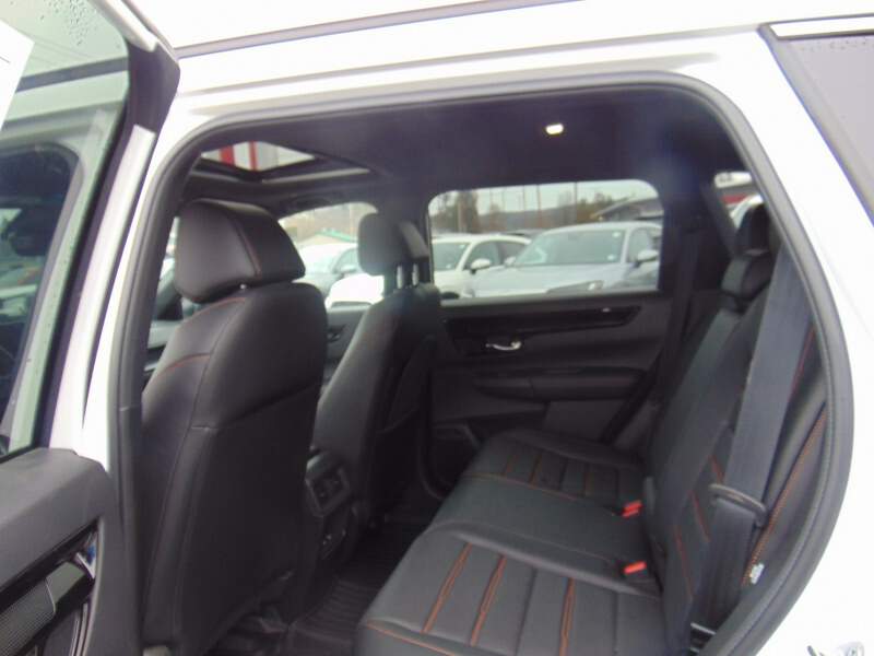  2023 Honda CR-V Image: 10