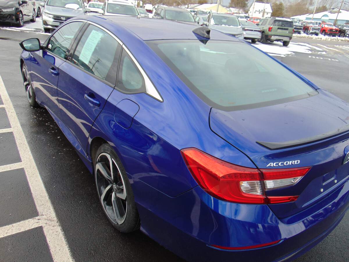 2022 Honda Accord Image: 2