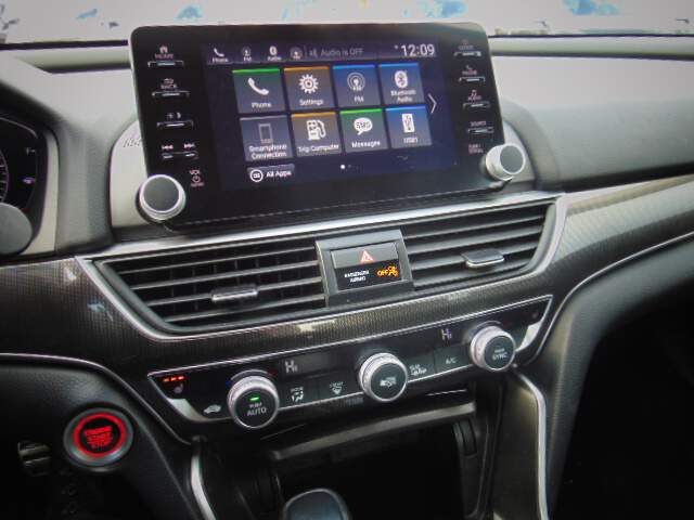  2022 Honda Accord Image: 4