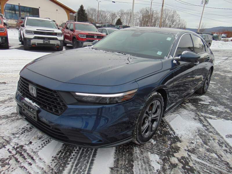 2024 Honda Accord Hybrid EX-L's photo