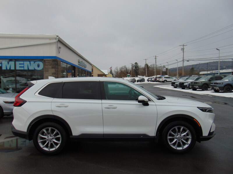  2023 Honda CR-V Image: 3