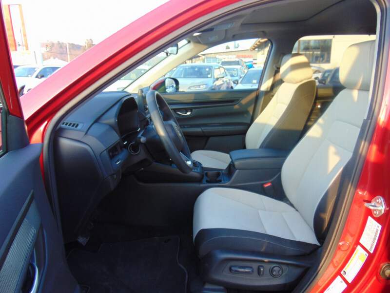  2025 Honda CR-V Image: 8