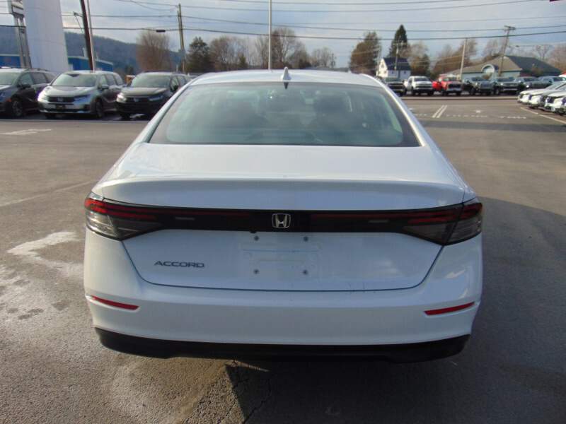  2023 Honda Accord Image: 5