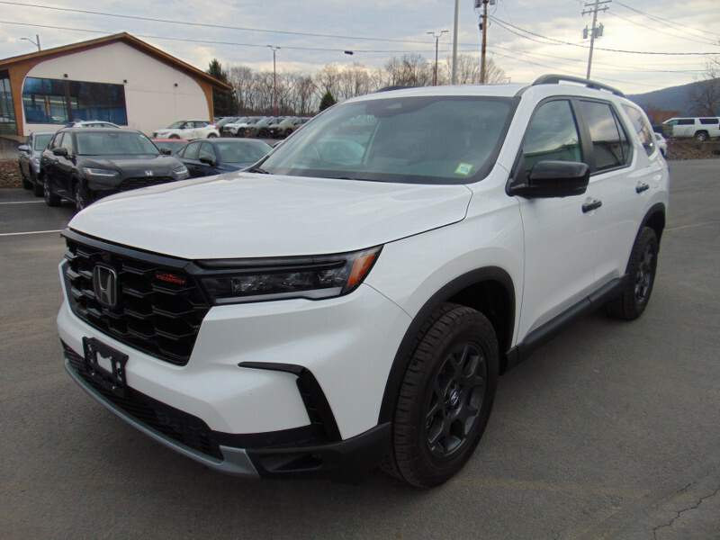  2025 Honda Pilot Image: 0