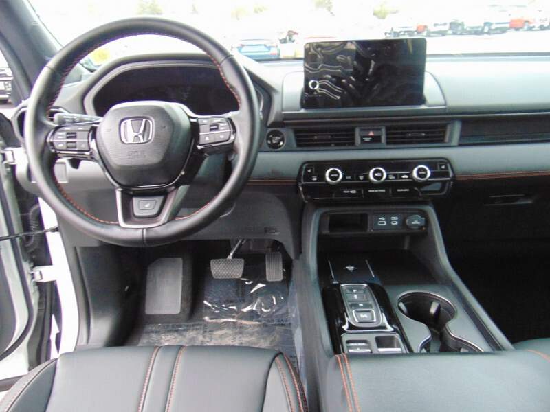  2025 Honda Pilot Image: 10