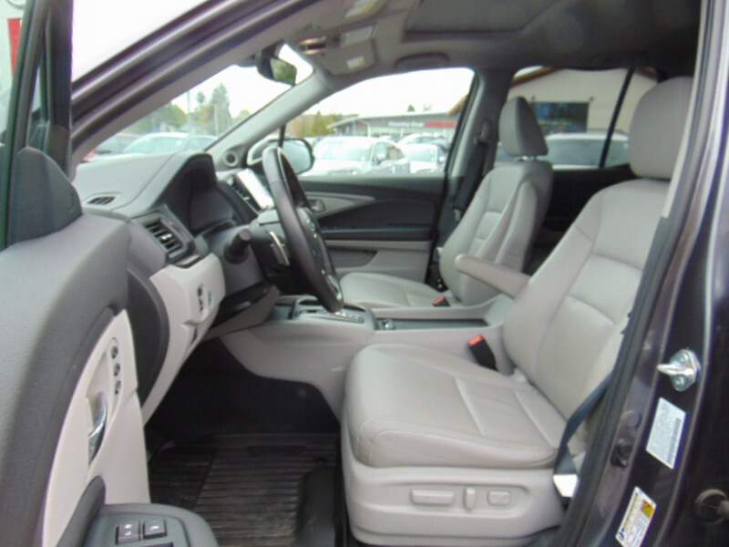  2023 Honda Ridgeline Image: 7