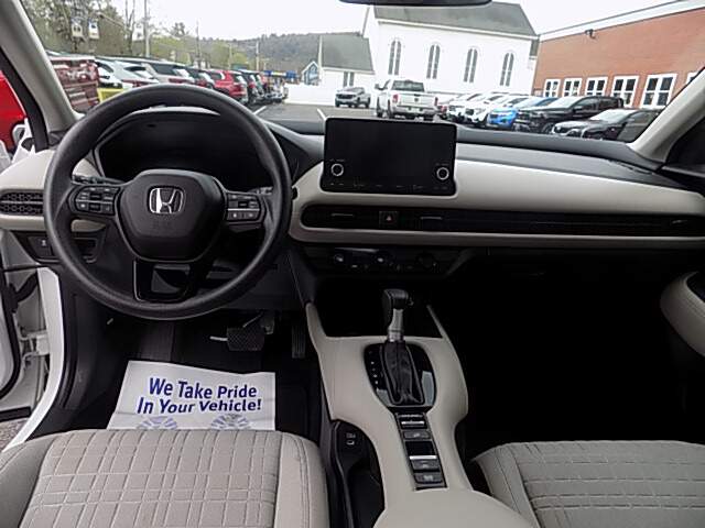  2024 Honda HR-V Image: 10