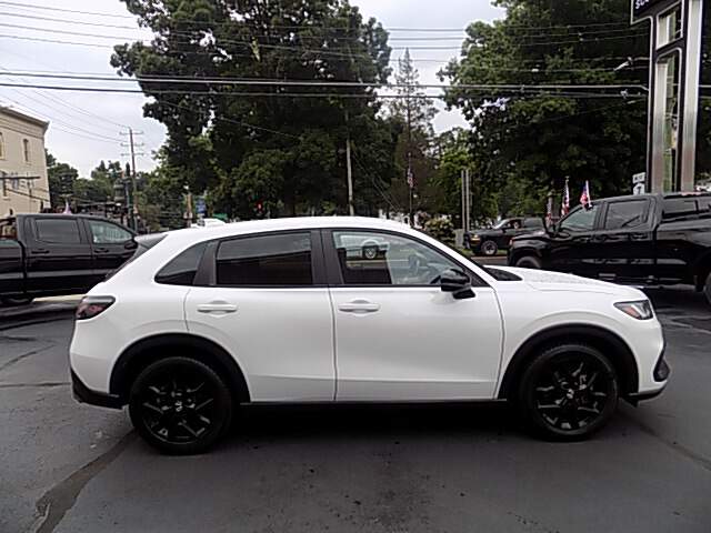  2024 Honda HR-V Image: 3