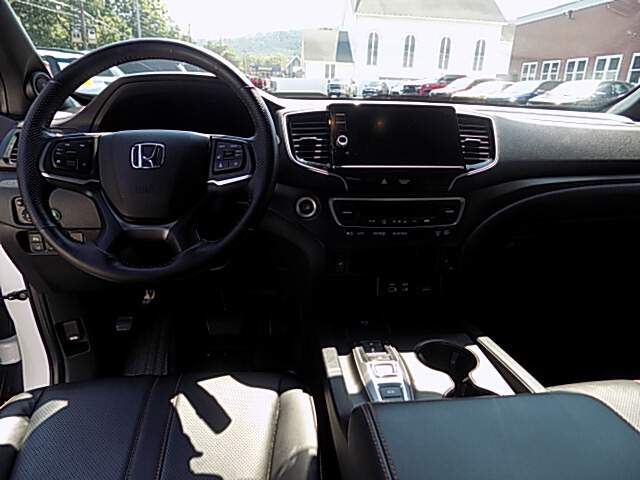  2025 Honda Ridgeline Image: 10