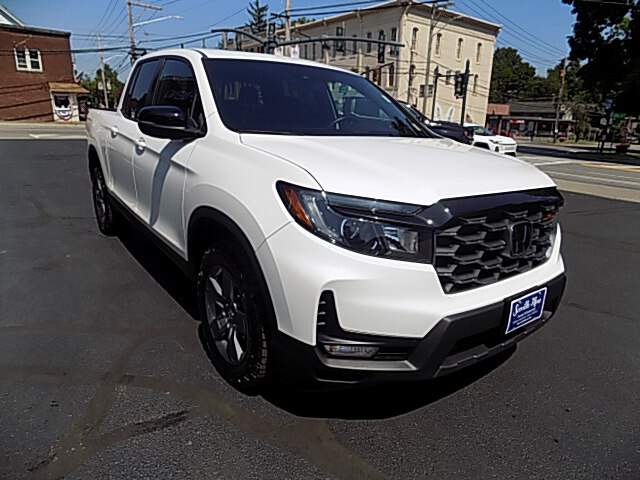  2025 Honda Ridgeline Image: 2