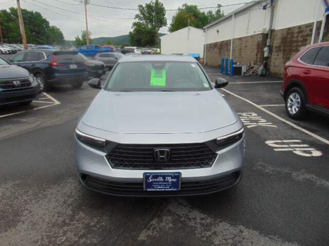  2025 Honda Accord Image: 5