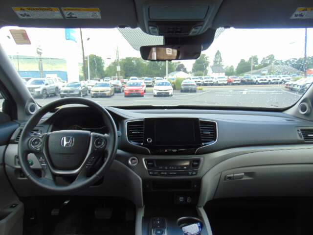  2023 Honda Ridgeline Image: 9