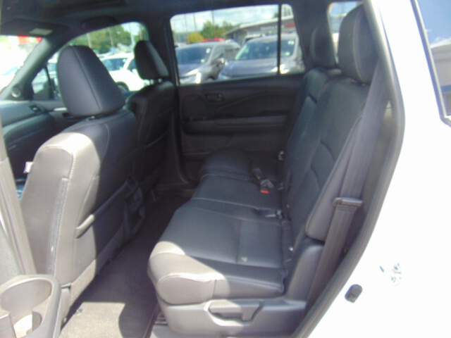  2023 Honda Passport Image: 9