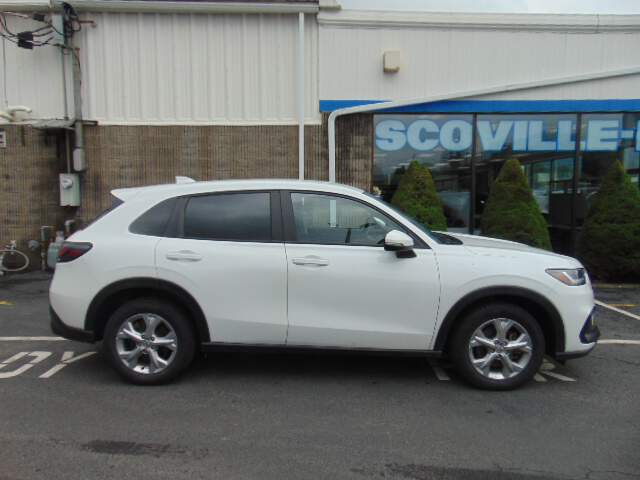  2024 Honda HR-V Image: 3
