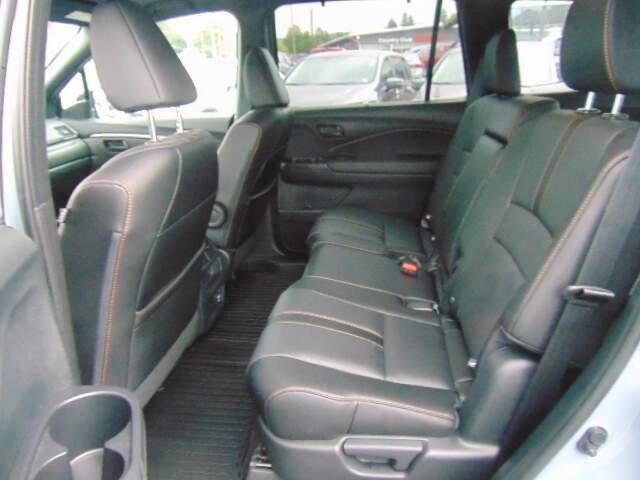  2023 Honda Passport Image: 9