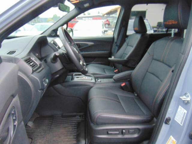  2023 Honda Passport Image: 8